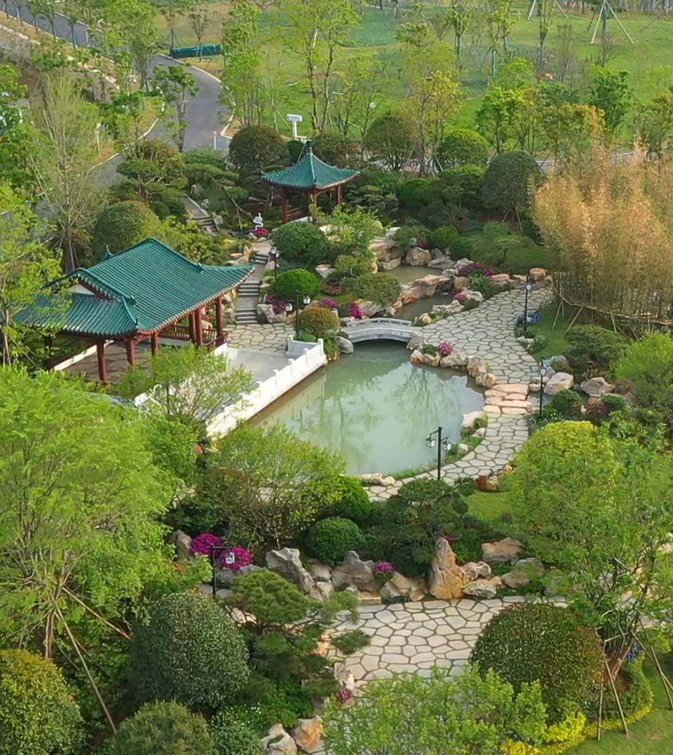 主要从事政府和社会的投资进行前期研究、规划咨询、项目策划、可行性研究报告的编制和评估、PPP项目咨询、投融资咨询、专题研究；建设工程方案咨询、初步设计咨...